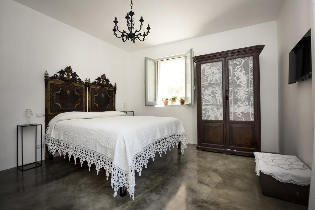 לינה וארוחת בוקר שיקלי Sanbartolomeo Casa & Putia מראה חיצוני תמונה